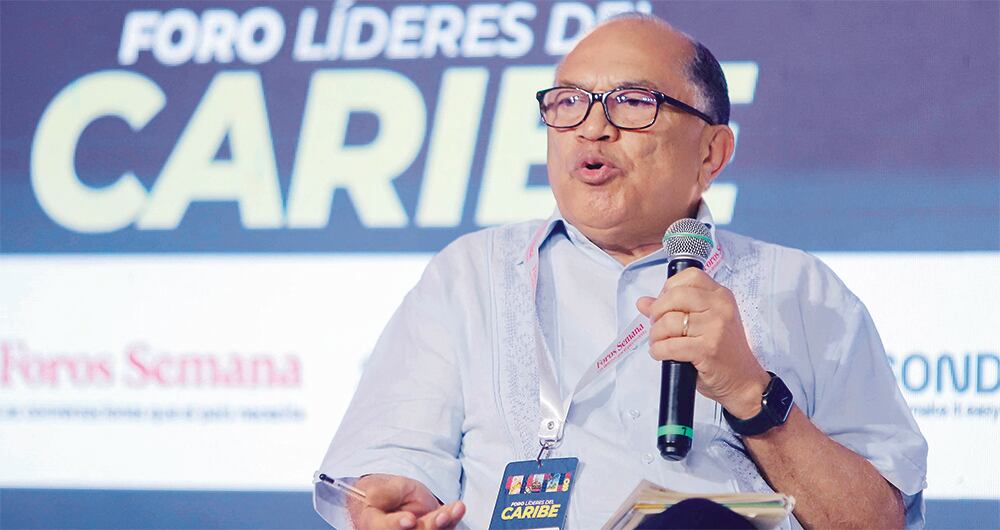 AMYLKAR ACOSTA Exministro de Minas y Energía