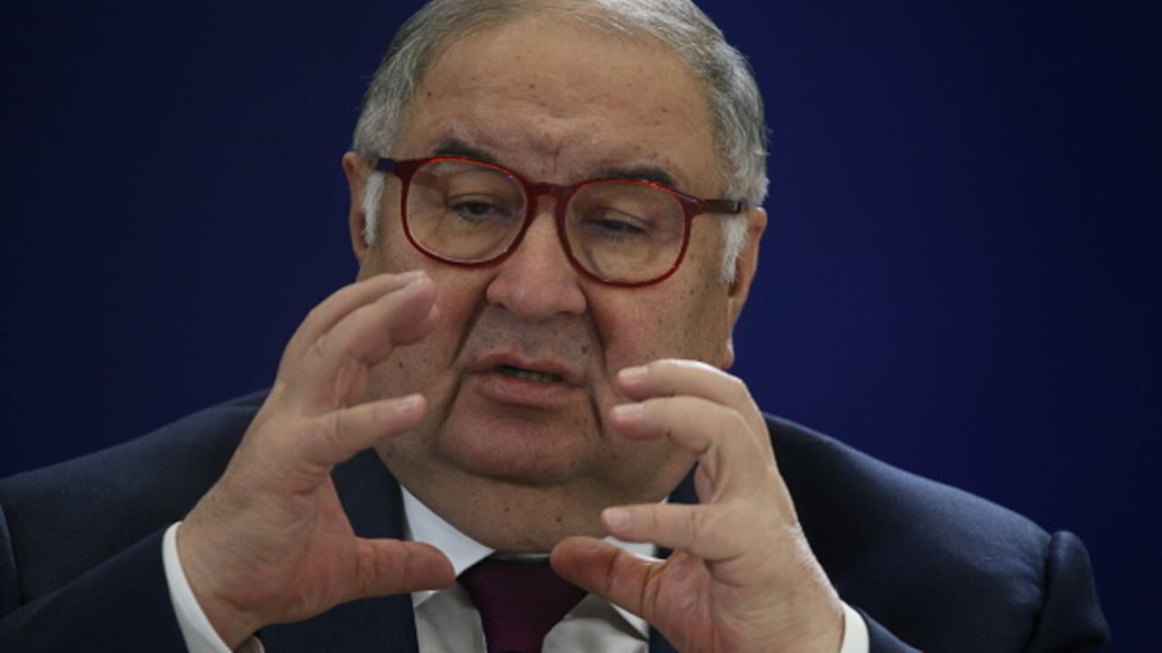 Alisher Usmánov, uno de los hombres más ricos de Rusia, considera importante invertir en el cobre, un metal indispensable para abastecer a la industria de las nuevas tecnologías. (Photo by Mikhail Svetlov/Getty Images)