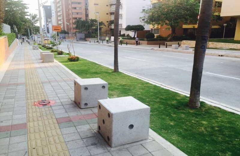 Arroyo de la 79 con andenes y arborización. Foto: Tadeo Martínez