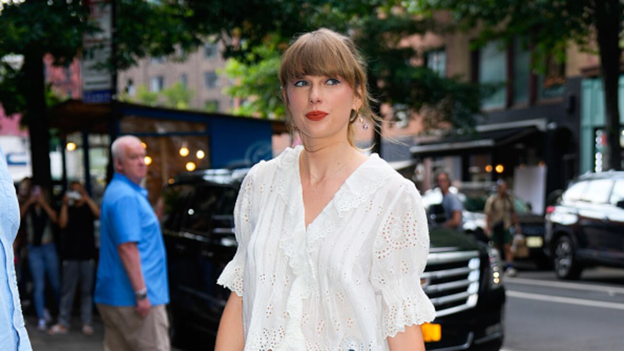 Taylor Swift tiene 32 multas por falta de limpieza a los alrededores de su mansión.