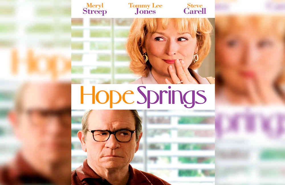 Hope Springs 2012: El aniversario número 31 de Kay (Meryl Streep) y Arnold (Tommy Lee Jones) trae para esta pareja acostumbrada a la rutina un nuevo desafío: revivir la pasión. Ambos asisten al especialista en relaciones maritales, el Dr. Bernie Feld (Steve Carell), quien poco a poco, pese a los problemas, los ayuda a liberar sus obstinaciones y temores. 
