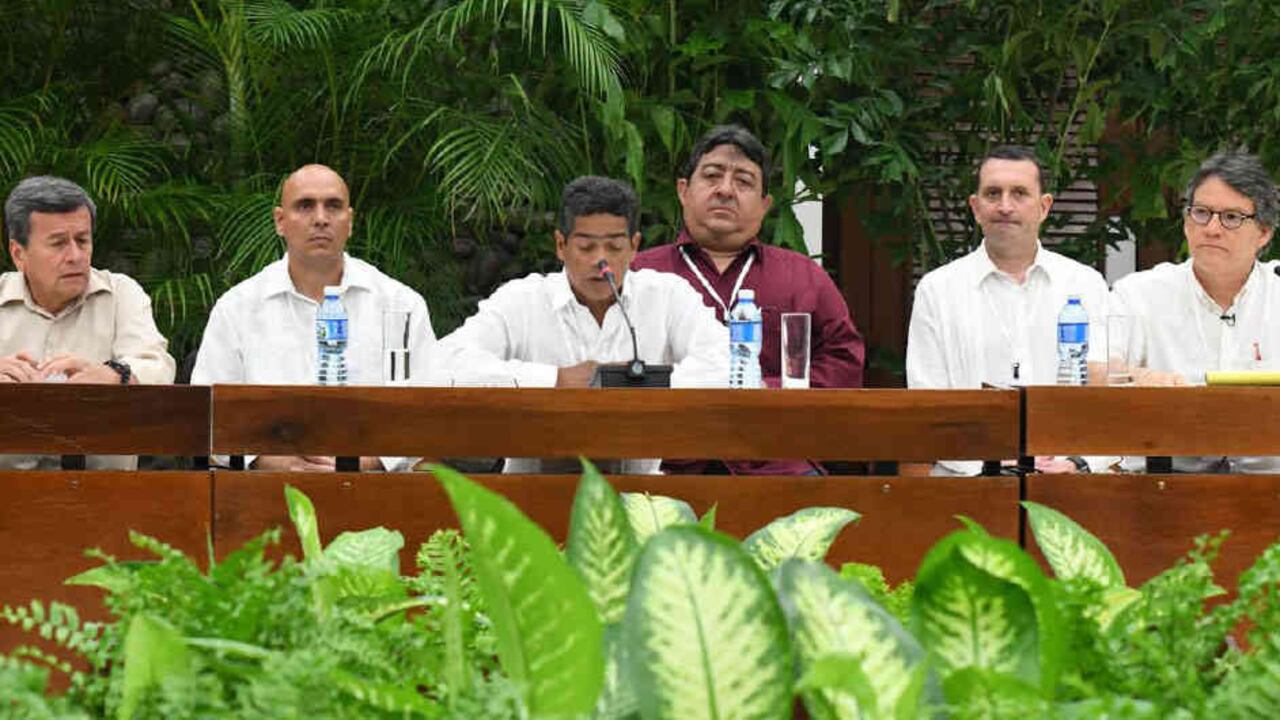 El gobierno y la guerrilla reanudaron el jueves en La Habana las negociaciones en busca de un cese al fuego bilateral antes de las elecciones presidenciales del 27 de mayo.