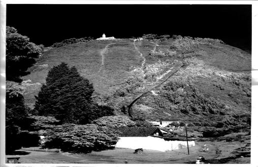 Con Quinta y Monserrate. Infrarrojo. 1952 Saúl Orduz Fondo Saúl Orduz / Colección Museo de Bogotá.