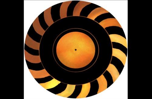 Cada dos años, la Asociación Colombiana de Productores de Concreto (Asocreto) realiza los Premios Excelencia en Concreto. La idea es reconocer el esfuerzo, excelencia e integridad de las obras que participan en tres categorías: tecnología en construcción de edificaciones, arquitectura en concreto y tecnología en construcción de obras civiles. Este año se presentaron 46 obras, de las cuales fueron elegidas cinco que recibirán el próximo 17 de septiembre una reproducción del disco giratorio de la Cultura Nariño (foto), símbolo de la perfección y emblema de la excelencia. 