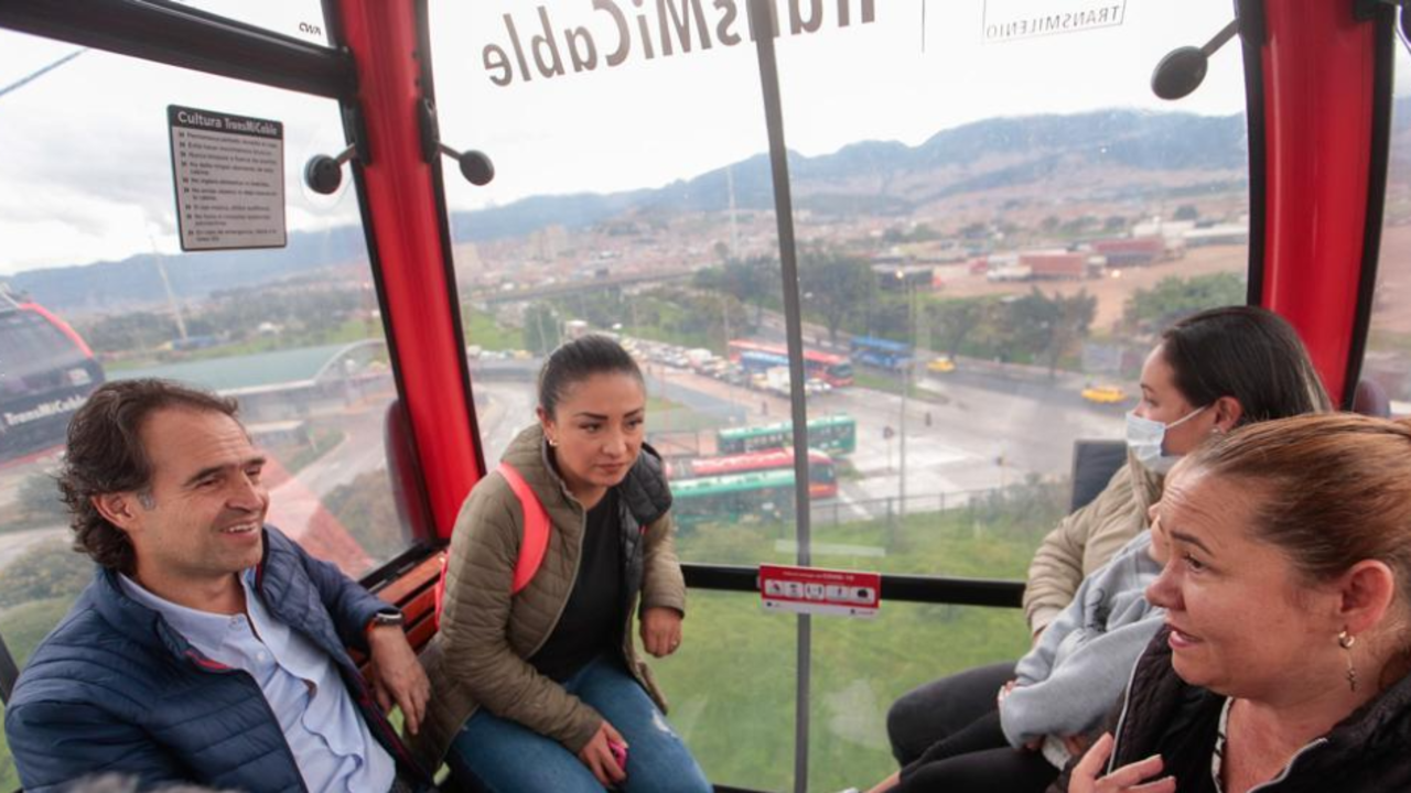 Federico Gutiérrez montó en Transmicable en Ciudad Bolívar.