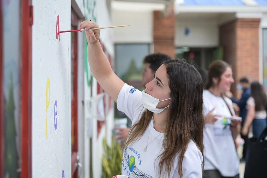 Héroes for life en el colegio Casablanca al nororiente de Bogotá. - Foto:  Secretaría de educación Bogotá
