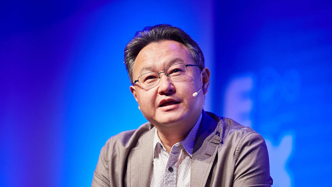 Shuhei Yoshida pone en duda la estrategia de abandonar el PC, al considerarla un riesgo financiero.