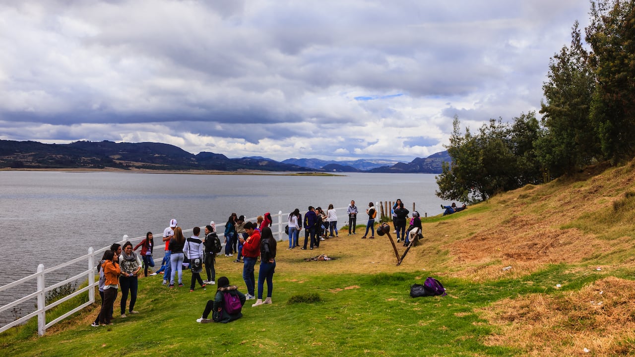 Embalse de Tominé, imagen de referencia.