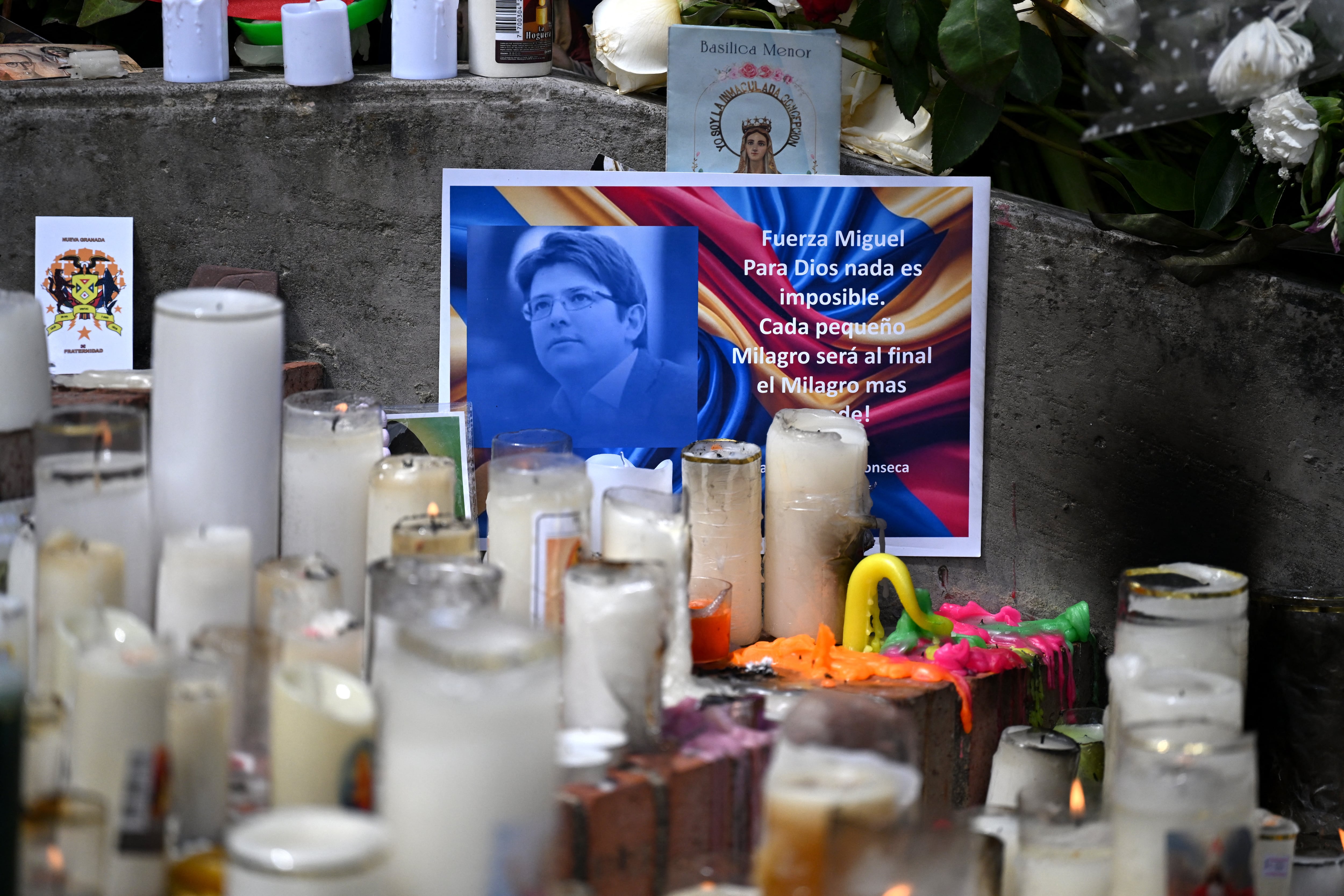 Miguel Uribe, quien fue atacado a disparos la semana pasada en un evento público, fue sometido a una cirugía de emergencia este 16 de junio.