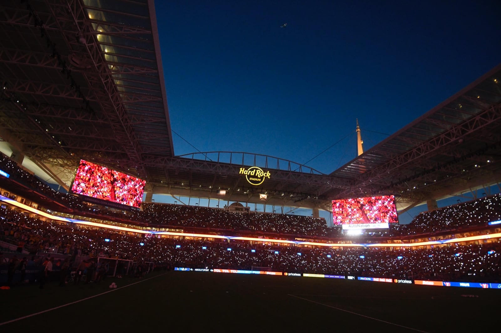 Miami, Fl, julio 14 de 2024.  Ambiente dentro del hard rock stadium, previo al partido de argentina vs Colombia por la final de la copa America USA  2024  (Colprensa - Cristian Álvarez)