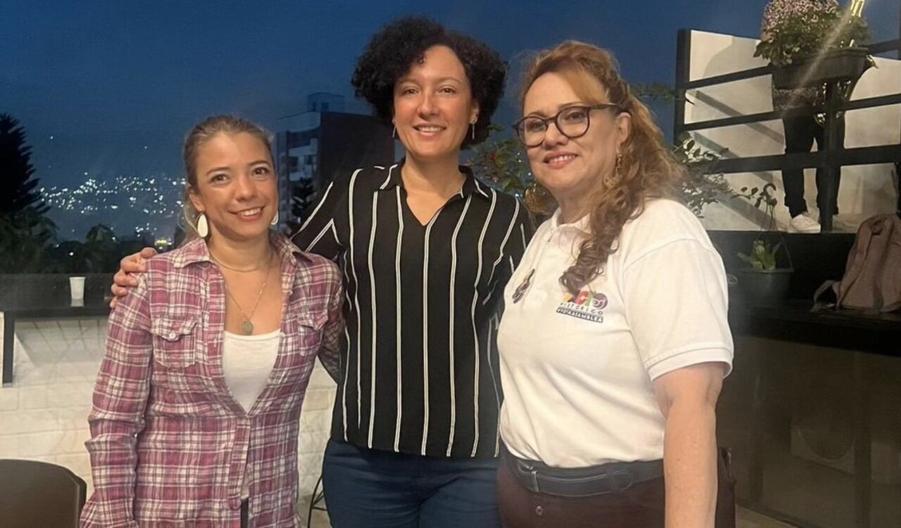 Isabel Zuleta con la candidata a la Asamblea de Antioquia, Stella Restrepo