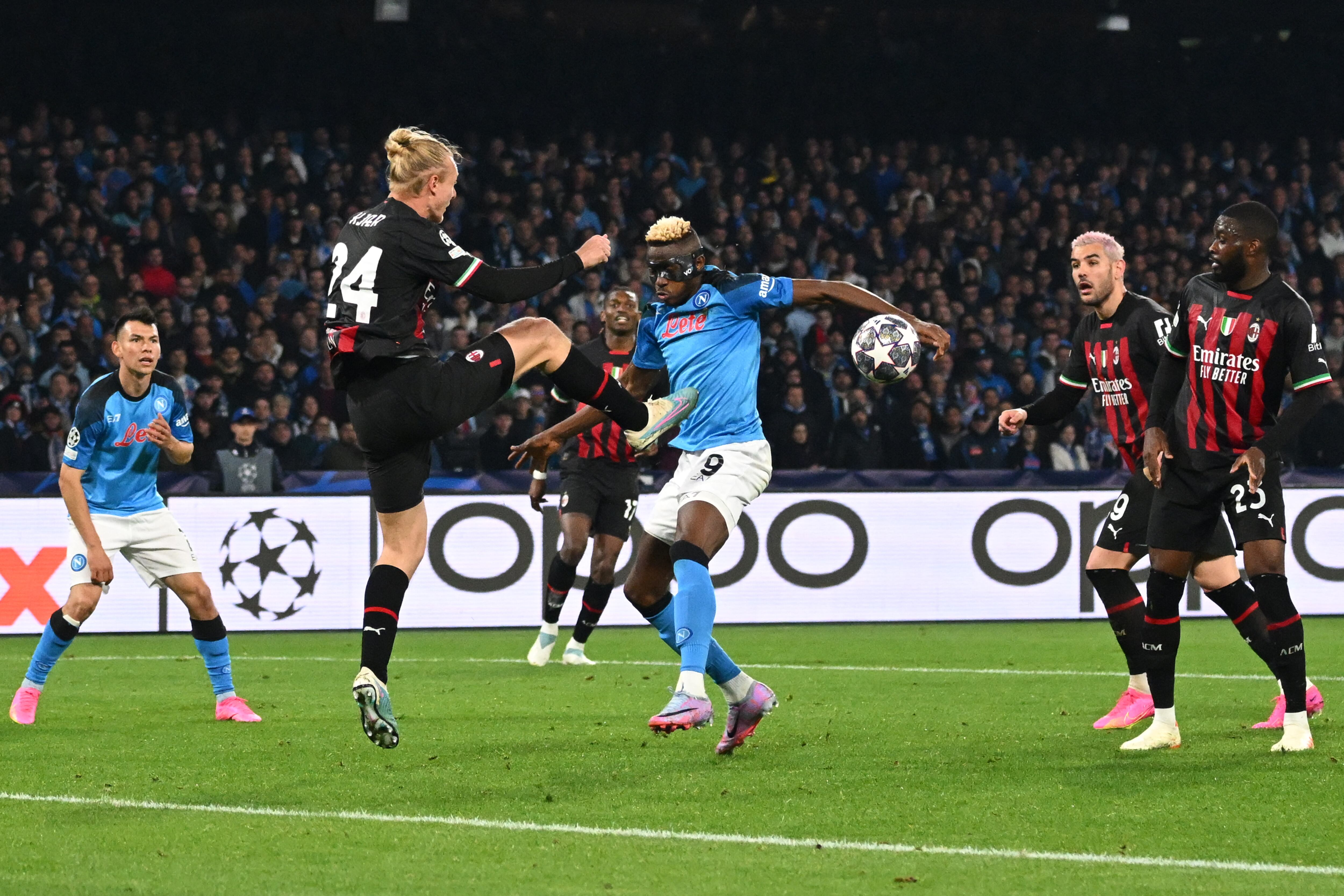 Napoli vs. Milan - Cuartos de final de la UCL.