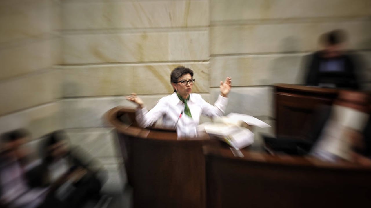Claudia López, senadora de Alianza Verde, fue quien encendió los ánimos en el Senado.