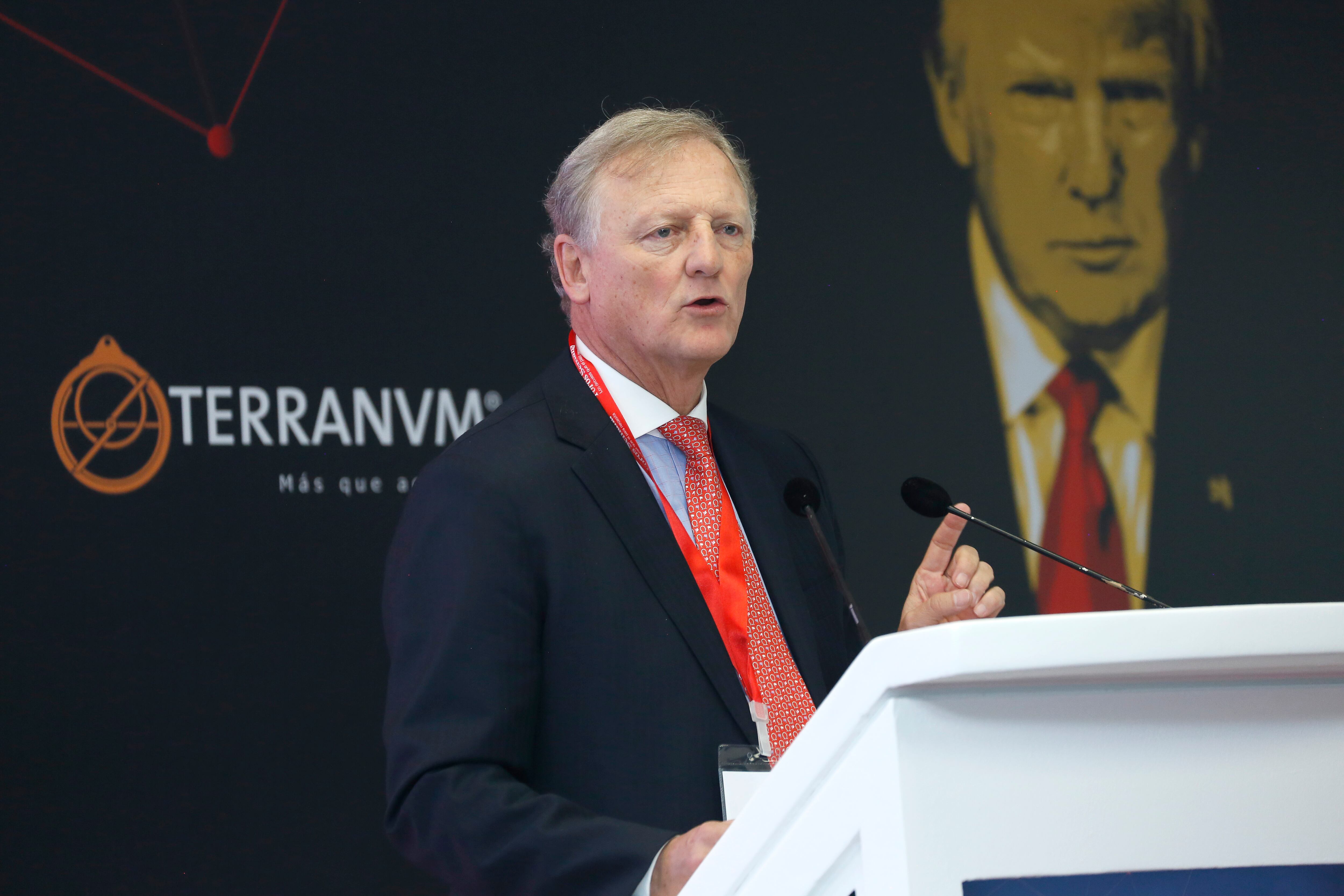 Ricardo Triana Soto. Director Ejecutivo del Consejo de Empresas Americanas 
Foros Semana 
La era Trump: ¿Como capitalizar la incertidumbre?
Bogota marzo 28 2017