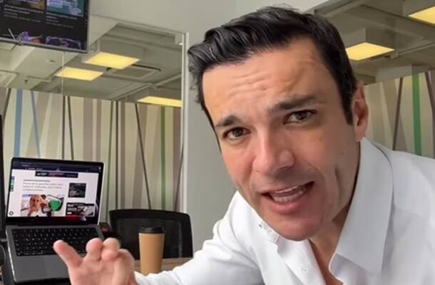 Juan Diego se unió a la tiradera de Shakira