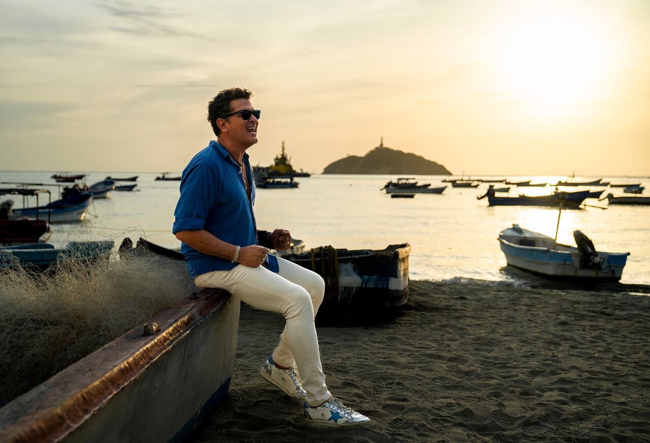 Carlos Vives celebra 30 años de 'La tierra del olvido'' y riende un homenaje Santa Marta con su nueva canción '500'