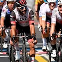 Giro de Italia 2022: Fernando Gaviria del UAE Team cruza la línea de meta de la etapa 11 - Foto: AP