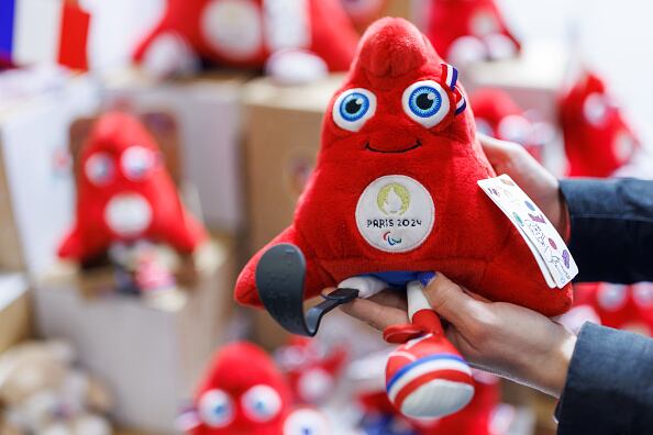 "Phryges" , la mascota oficial de los Juegos Paralímpicos de París 2024