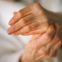 La alimentación saludable es fundamental para prevenir ciertas enfermedades.