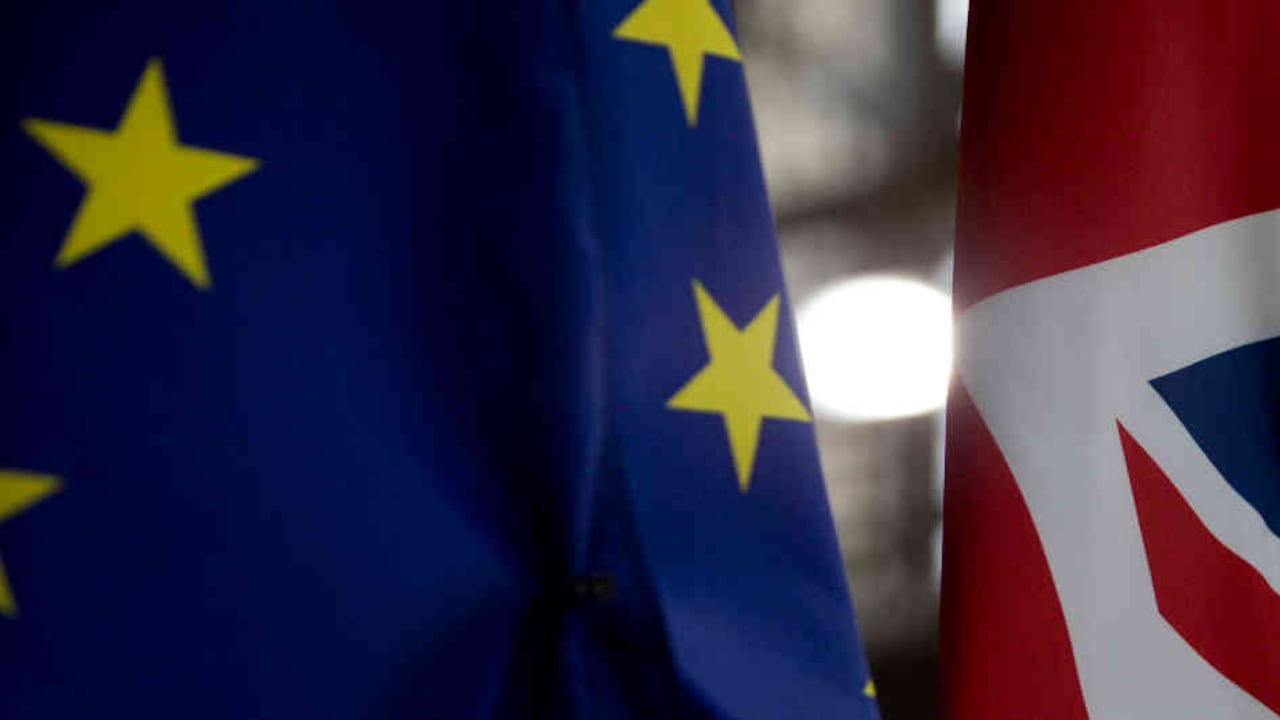 Reino Unido sigue sin un acuerdo definitivo para salir de la Unión Europea, lo que hace que políticos y ciudadanos vivan en la incertidumbre. Foto: AP