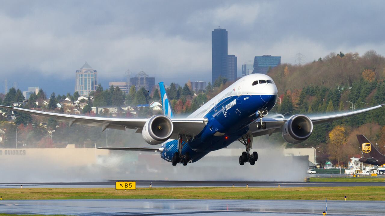 Avianca está analizanzo la compra del 787-9 de fuselaje amplio de Boeing.