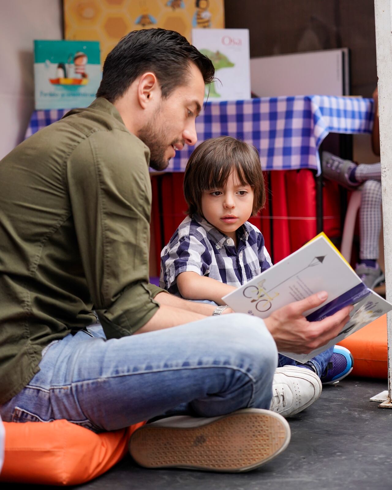 “Libro al Viento” será una de las actividades más significativas del festival. Un espacio donde los asistentes podrán llevarse cualquier texto de la colección sin ningún costo.