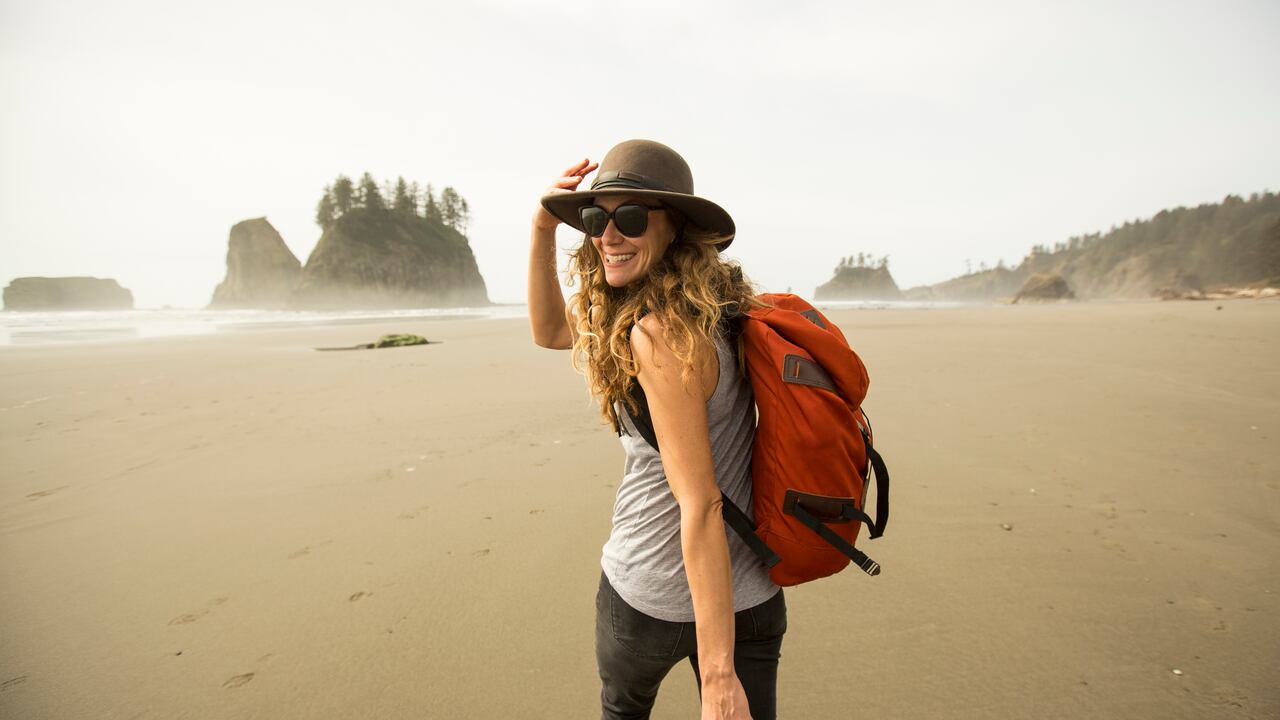 De mochilero por el mundo: siete artículos infaltables para disfrutar de aventuras sin límites