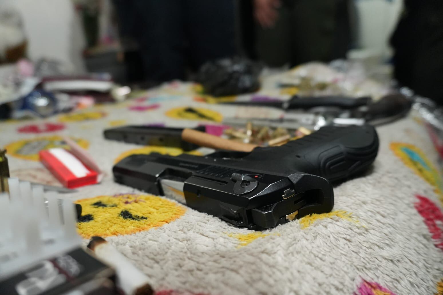 La policía Metropolitana de Bogotá realizó operativo en Santa Fe.