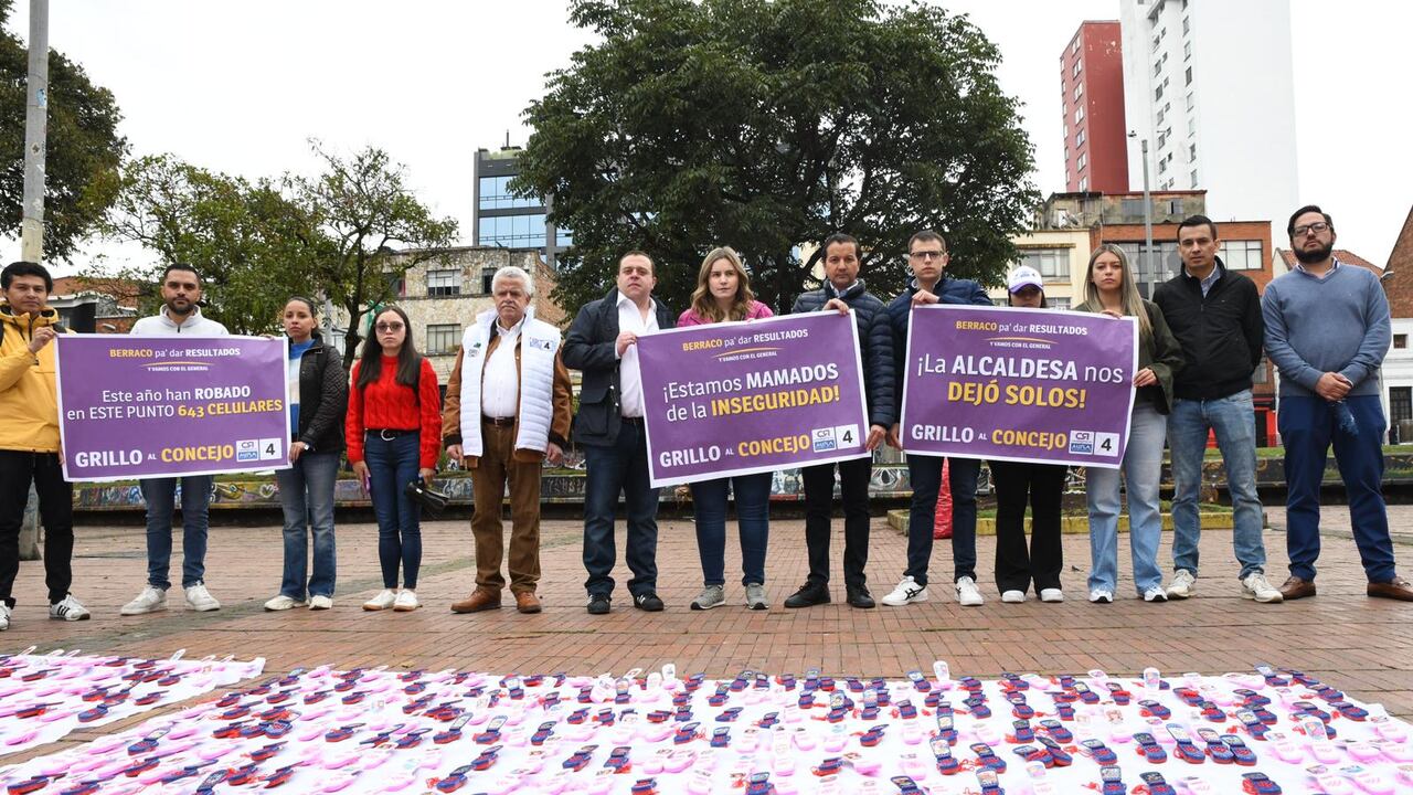 Líderes políticos protestan en contra de hurto de celulares.