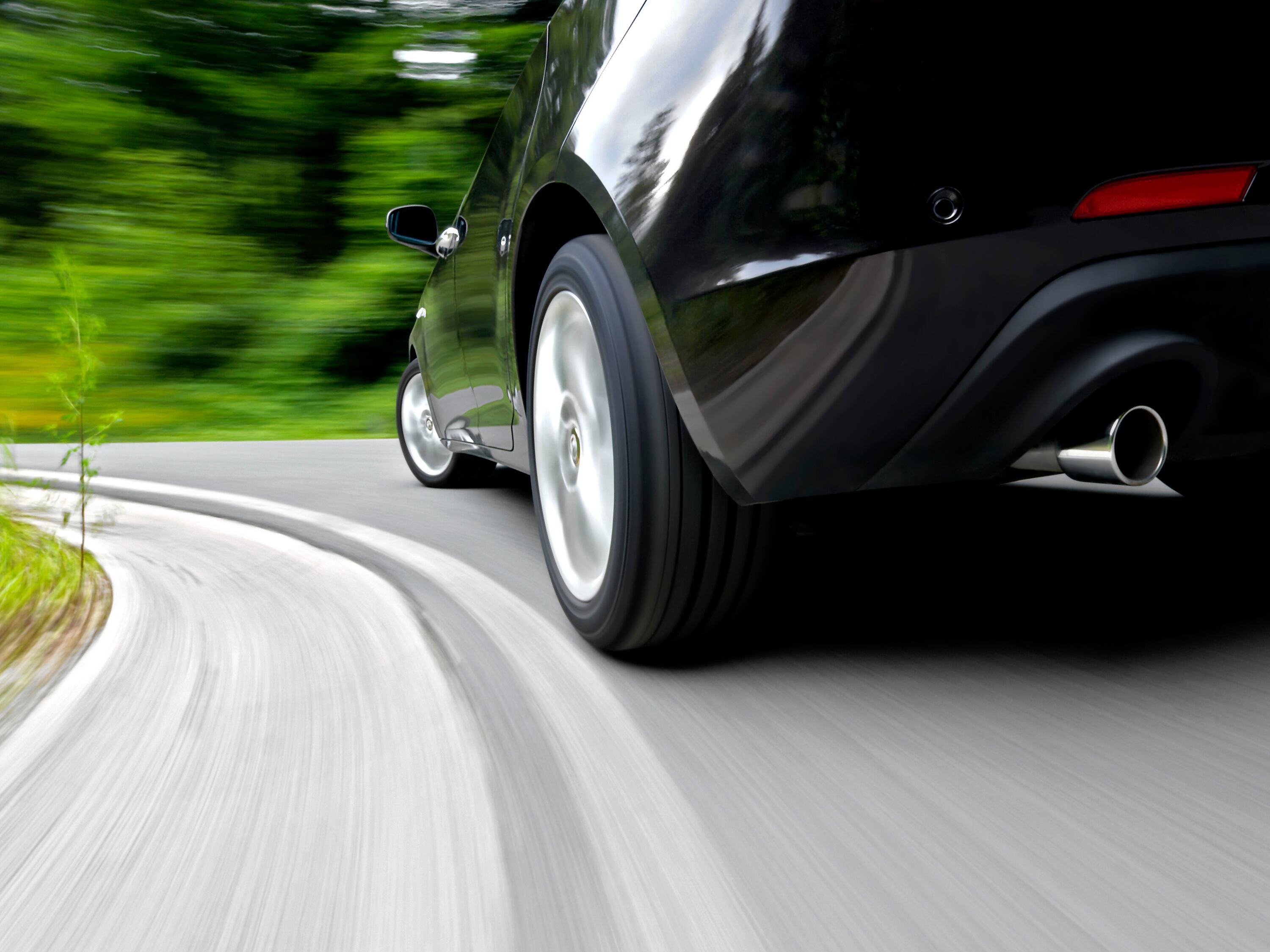 La Unión Europea contempla prohibir la venta de carros a combustión a partir de 2035. Italia se opone.