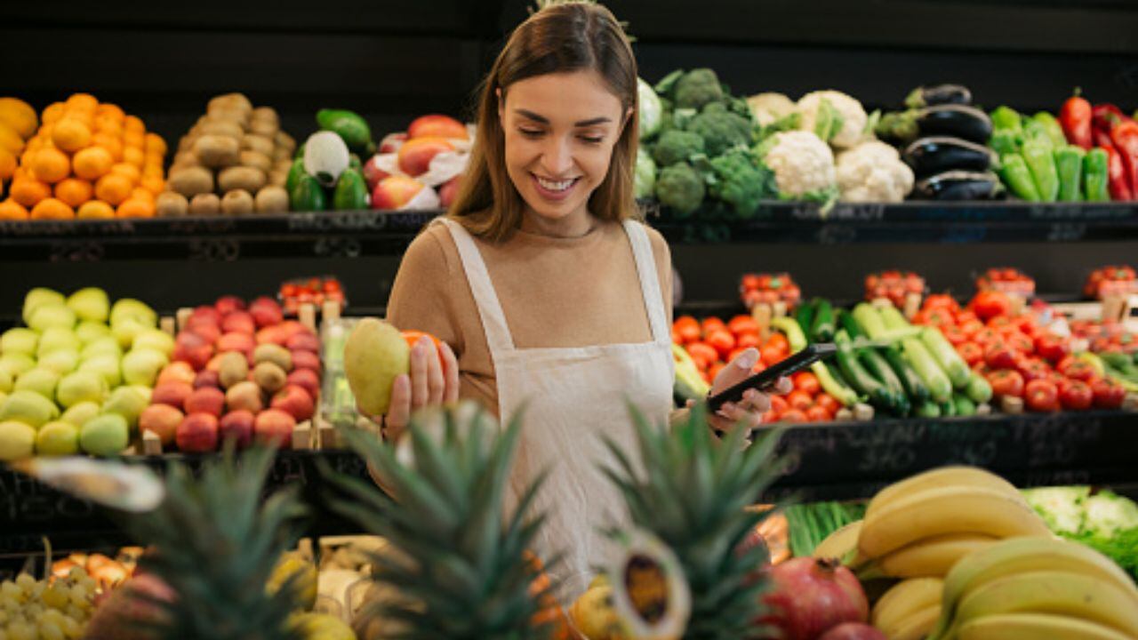 Compra de frutas y verduras.