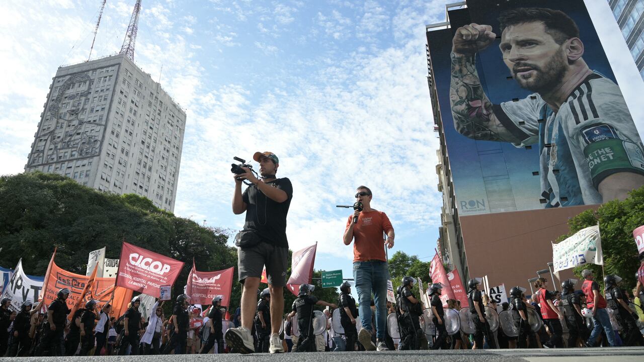 Manifestaciones en Buenos Aires contra el gobierno de Javier Milei.