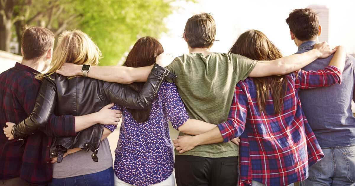 Cuando una persona es agradable destaca las cosas buenas de los demás. Imagen: 123rf