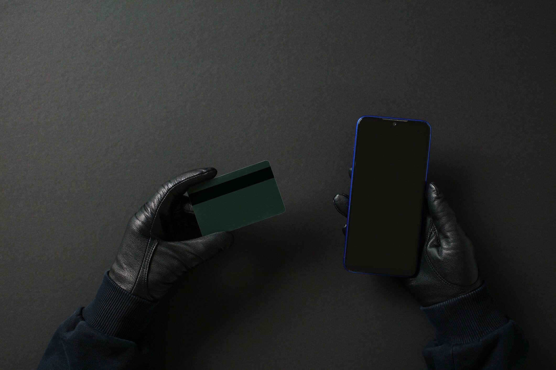 Un teléfono sin conexión puede ser blanco de una estafa financiera.