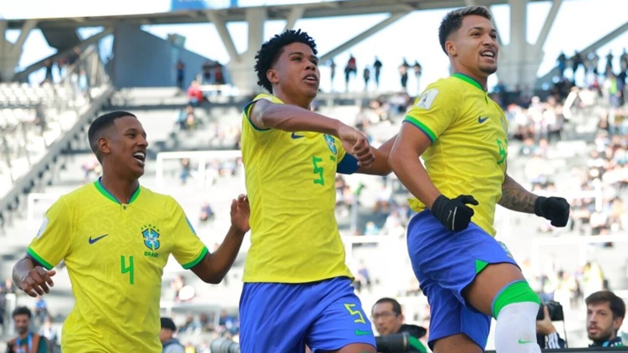 Brasil clasifica a los cuartos de final al vencer a Túnez.