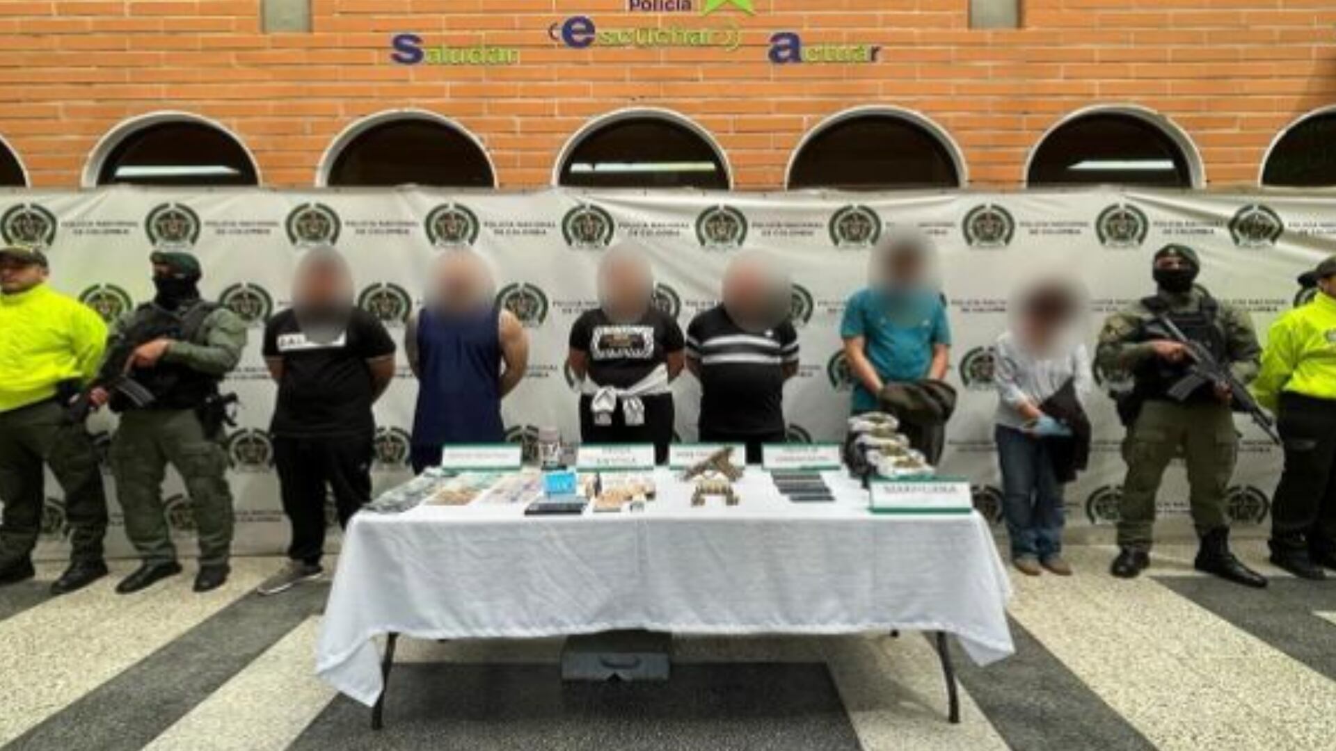 Policía arresta a banda que tenia una red de tráfico de drogas