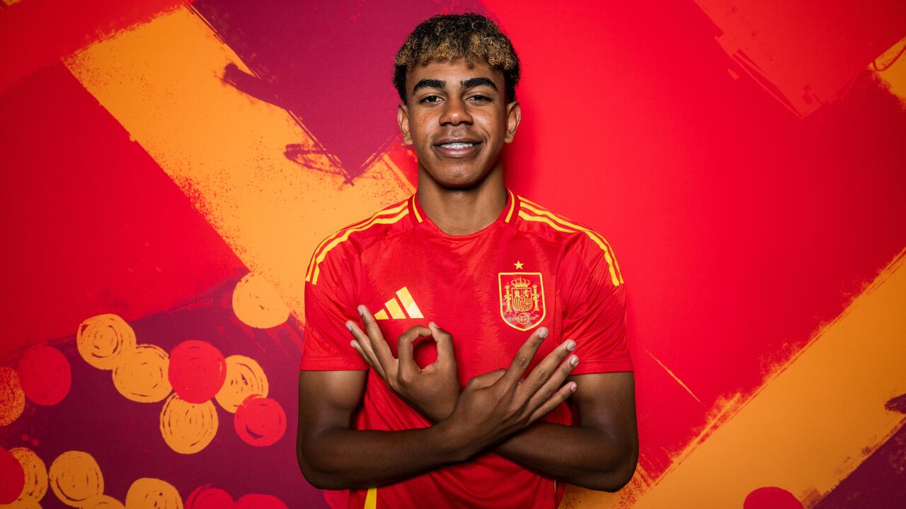 Lamine Yamal hace un gesto en sus celebraciones que llama la atención en medio de la Eurocopa