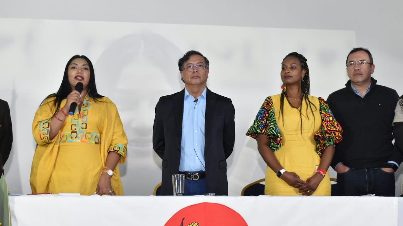 Gustavo Petro rueda de prensa MAIS