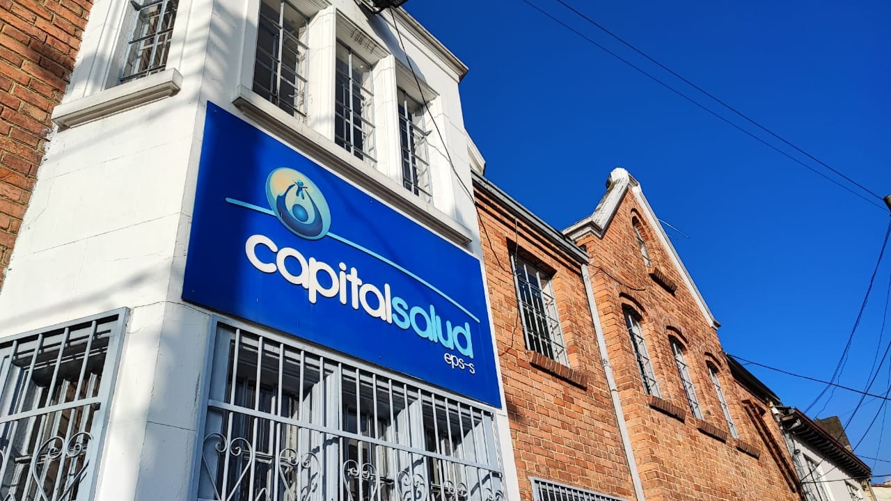 Las autoridades de Bogotá celebraron el levantamiento de medida de recuperación a Capital Salud.