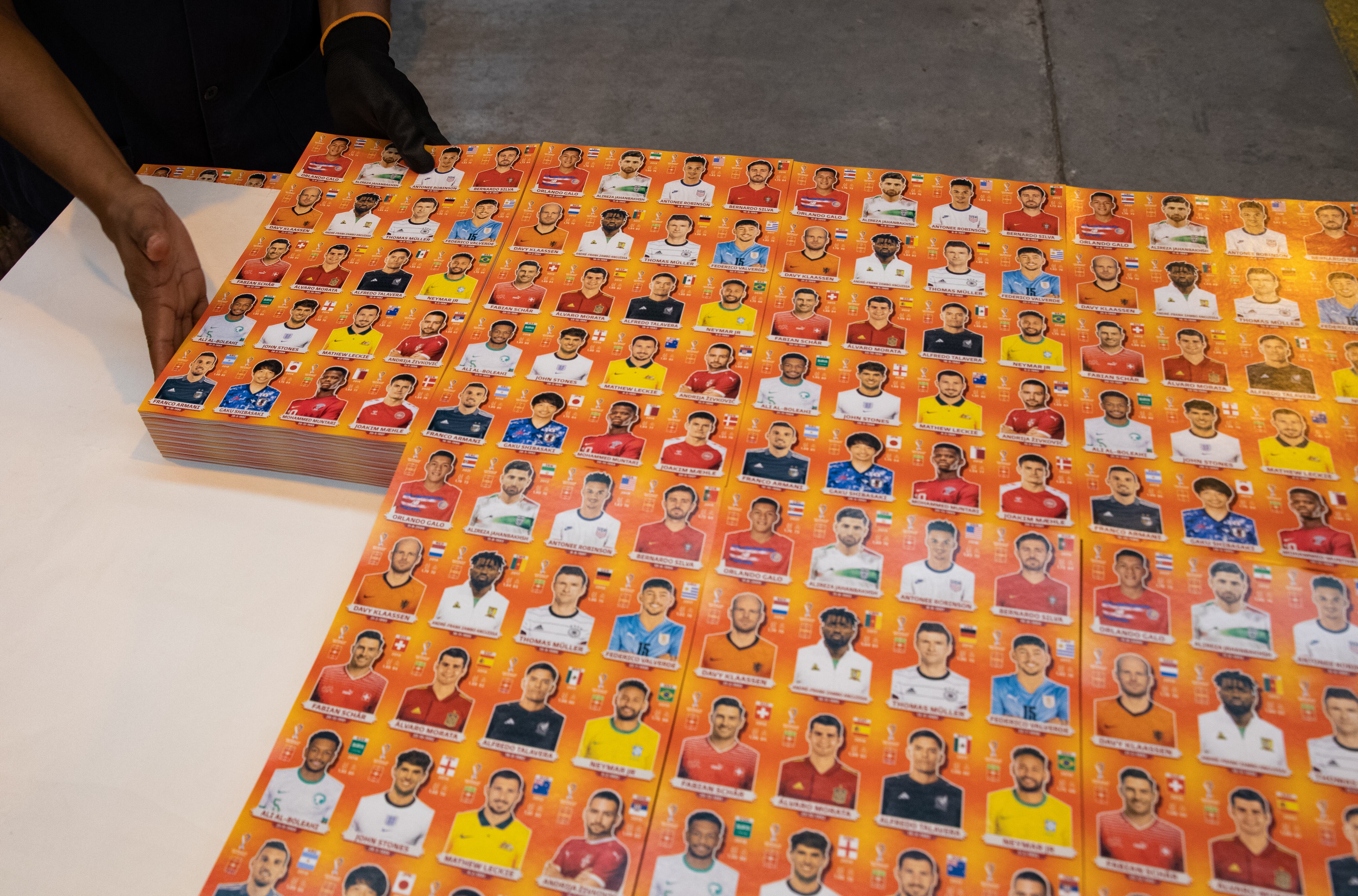 Álbum Panini del Mundial Qatar 2022 tiene 58% de las fichas desactualizadas.