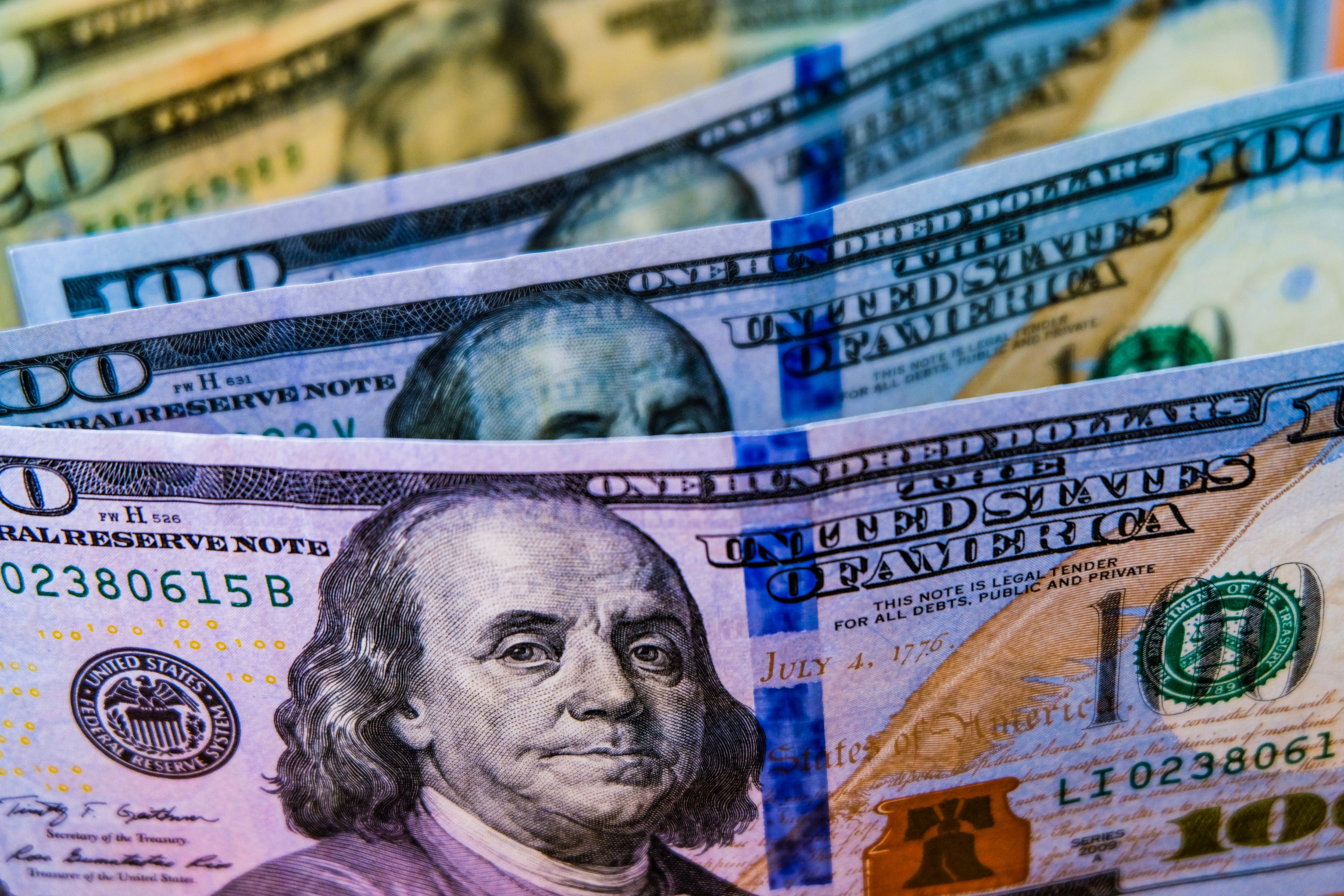 La cotización del dólar bajó  $39 en el inicio de la semana. Foto; 123RF