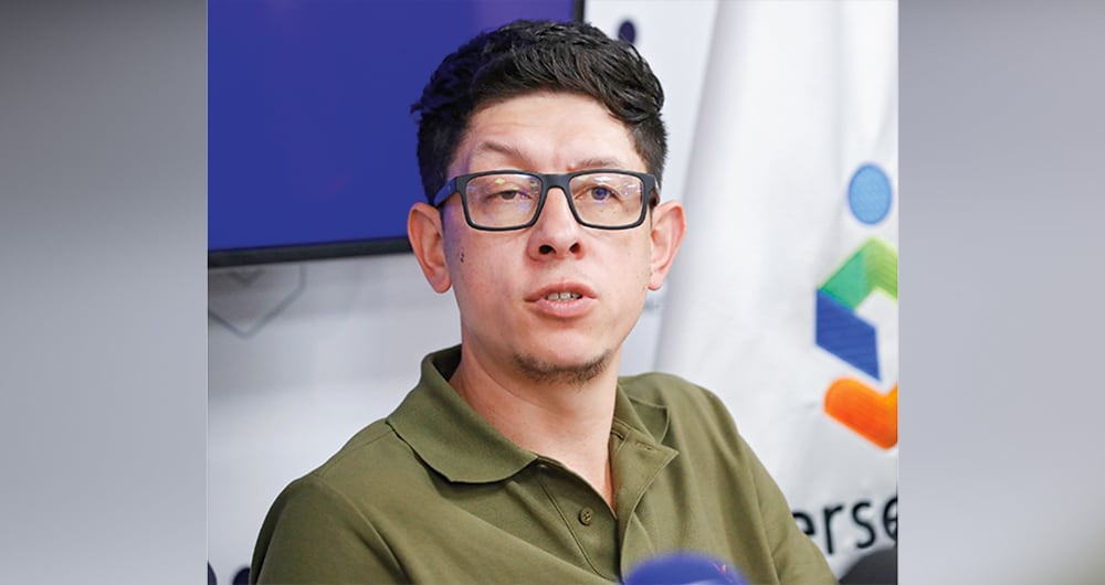 daniel rojas Presidente de la SAE 