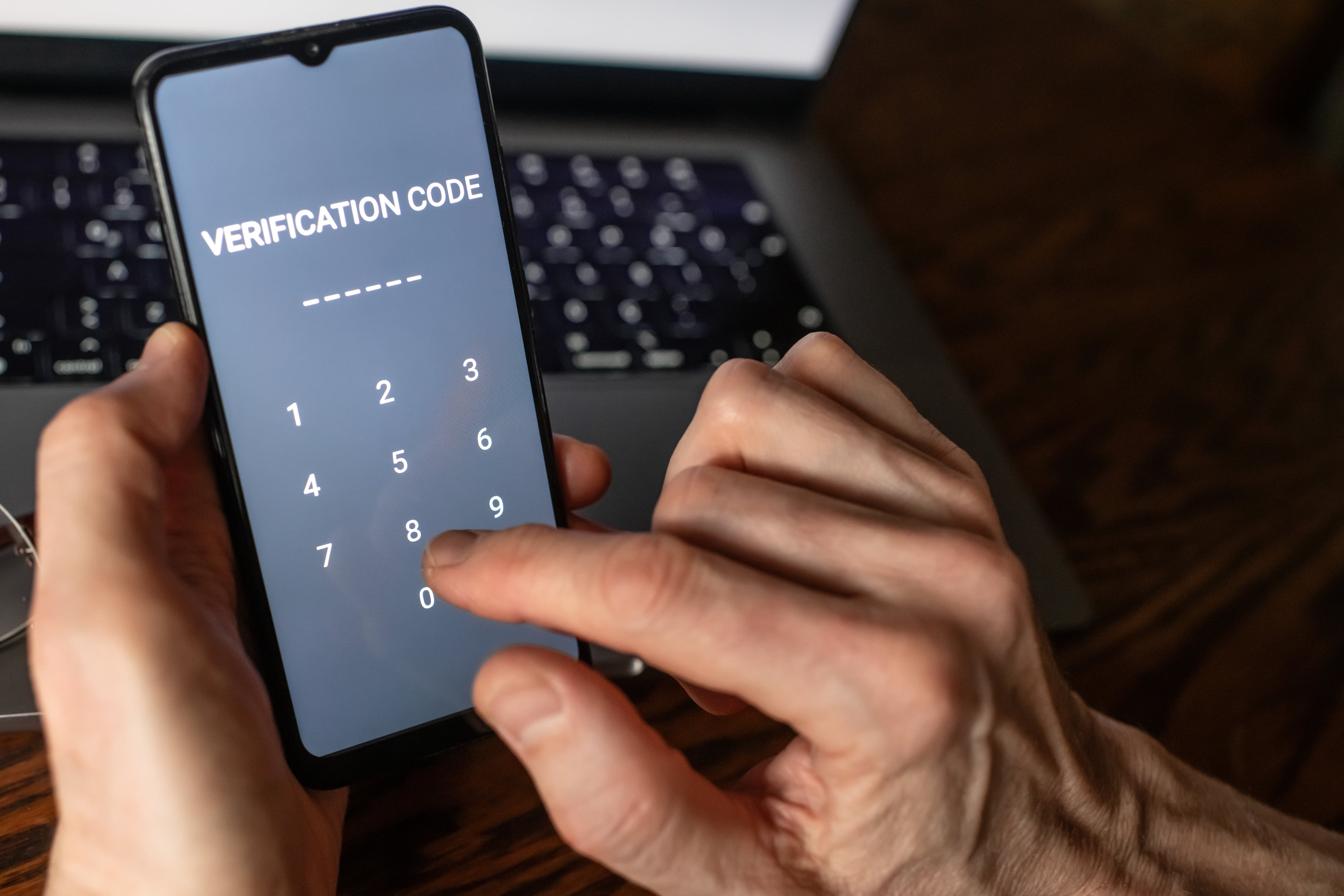 Una buena contraseña hoy en día es fundamental para mantener seguros los datos.