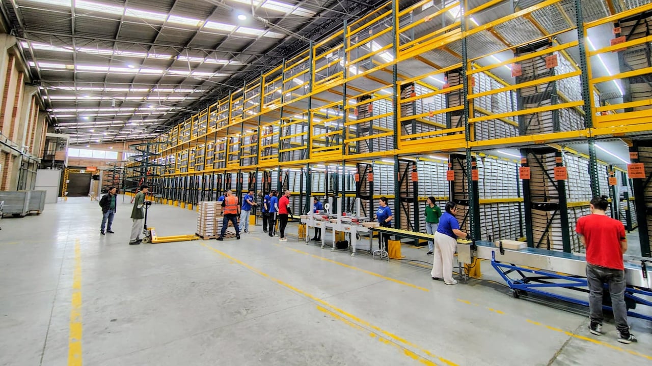 La Colmena, en Bogotá,
es el lugar donde la
Registraduría Nacional
almacena todos los
kits electorales.