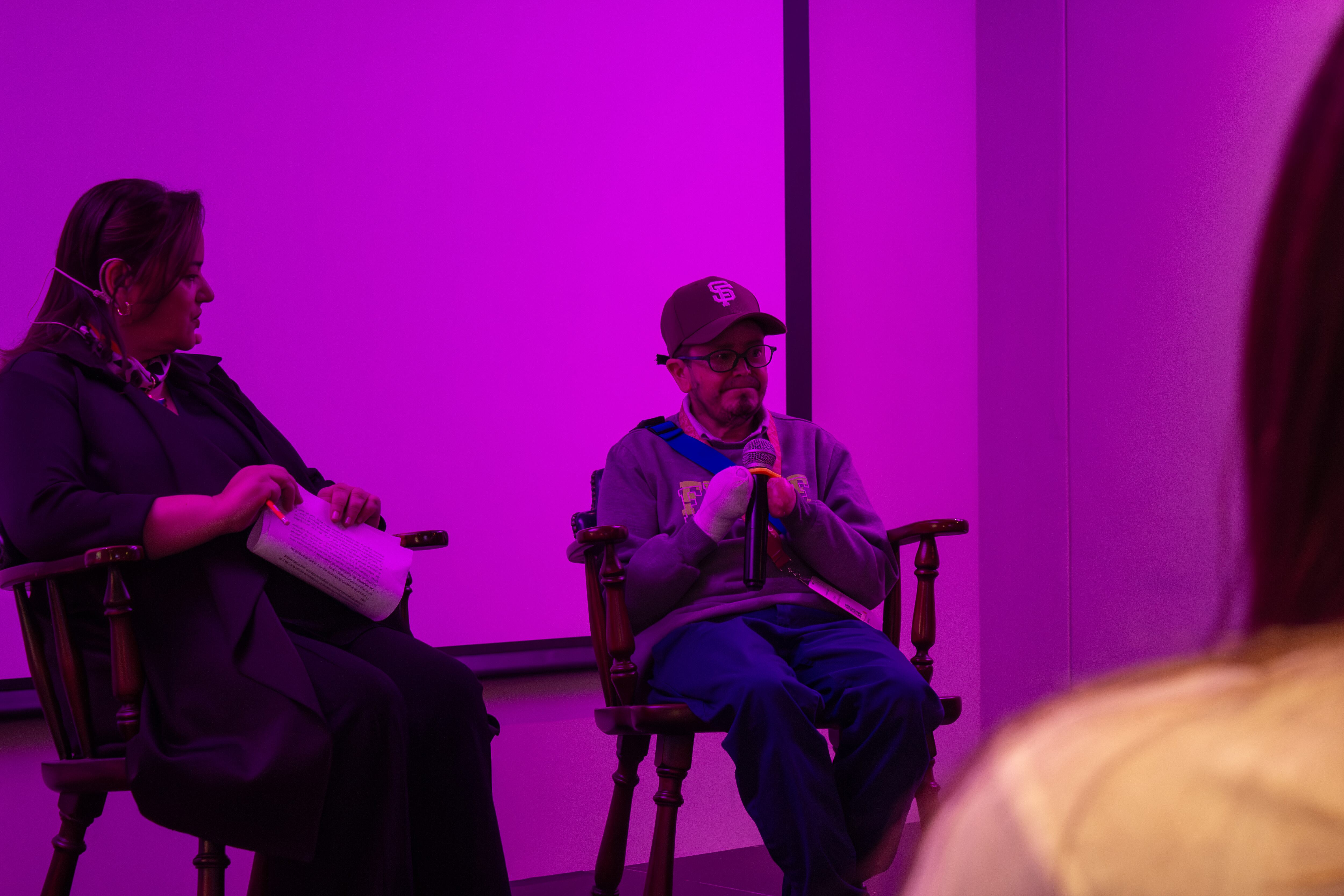 Actualmente trabaja en el Consejo Nacional Electoral como patinador, moviliza documentos entre las diferentes dependencias.