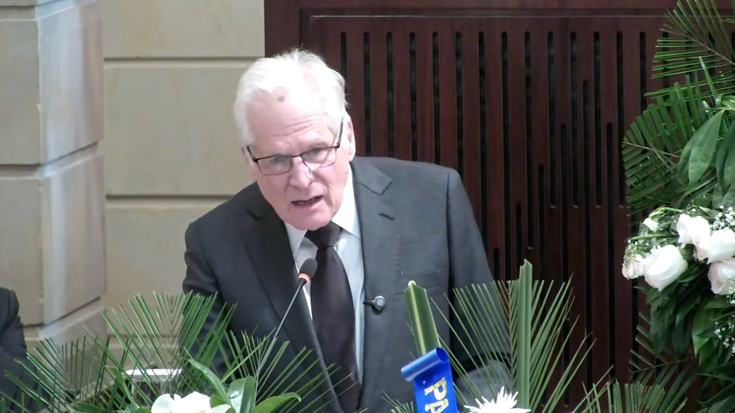 Cámara Ardiente Honorable Senador Miguel Uribe Turbay Q.E.P.D.