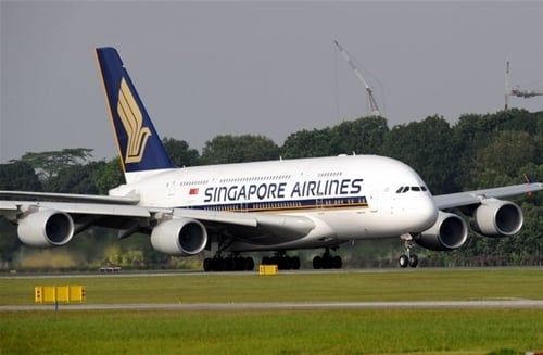 La aerolínea confirmó la muerte de uno de sus pasajeros en medio de la emergencia aérea.