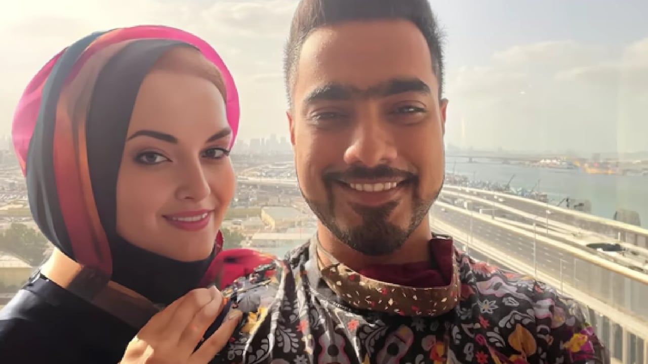 Unmesh Dinda creo su novia con Inteligencia Artificial. Captura YouTube @PiXimperfect