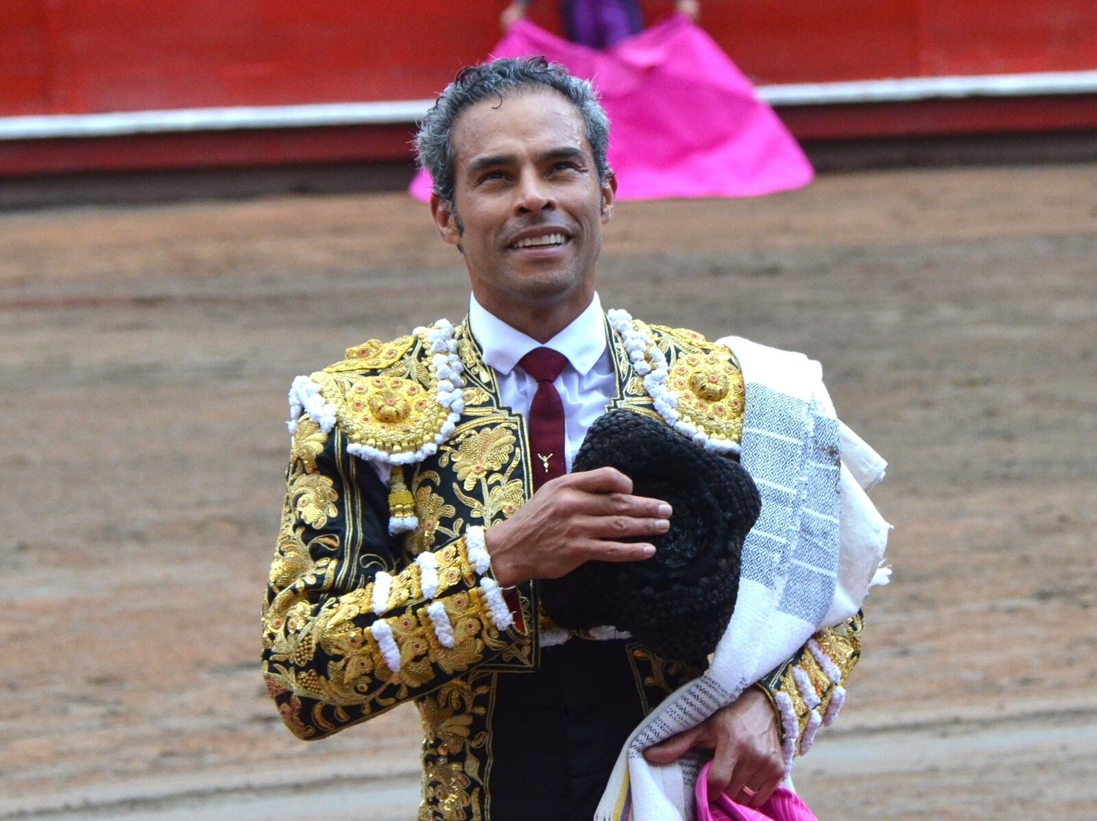 El torero colombiano Luis Bolívar ha indultado toros en las Ferias de Cali y Manizales.