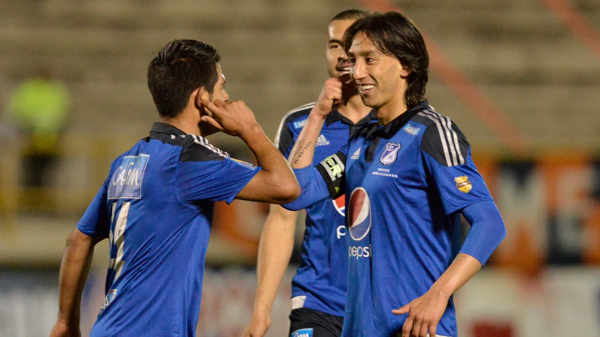 El volante colombiano aseguró a una cadena radial que ha tenido acercamientos con Millonarios para su regreso.